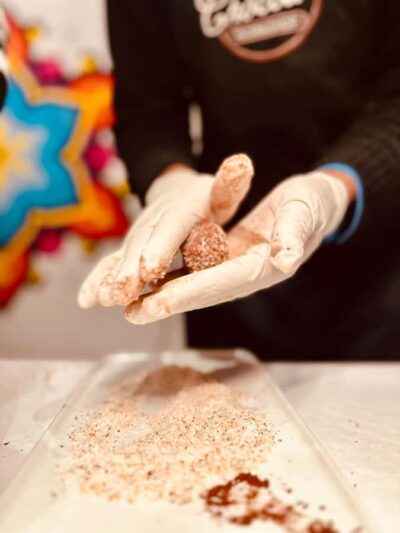 1.5h Cusco Chocolate Workshop - Truffles & Hot Chocolate - The 90-minute flow: from recipe talk to a take-home box