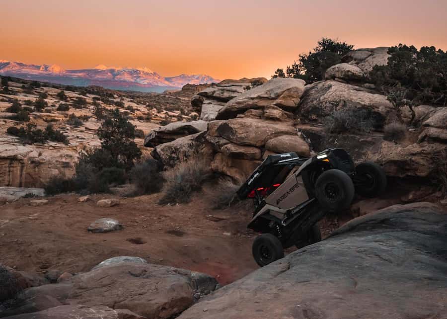 3.5 Hour HELL'S REVENGE and FINS & THINGS You Drive UTV Tour - UTV Basics and Safety Coaching That Helps You Drive Smarter