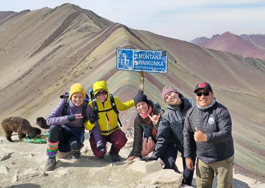 7 Colors Mountain Tour + Red Valley - The Hike to the 7-Color Mountain: Pace, Poles, and Cold Weather Reality