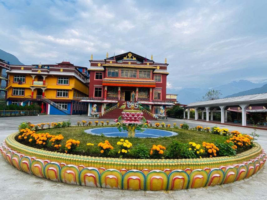 Afternoon Tibetan cultural tour - Talking to a Young Monk: The Moment That Makes It Stick