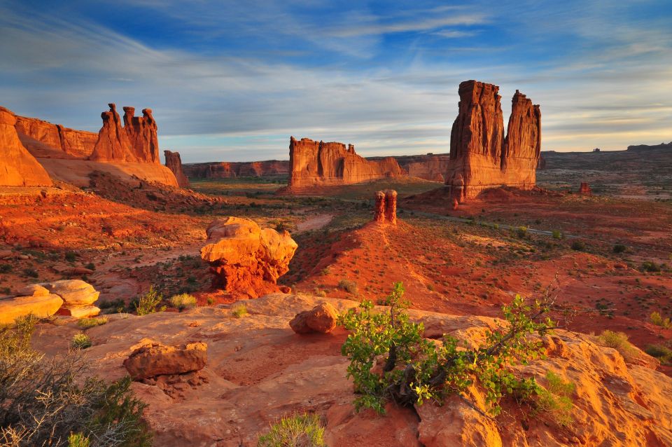 Arches National Park: Half-Day Backcountry Off-Road Tour - How the guide adds value beyond driving and photos