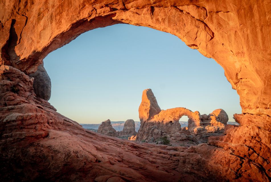 Arches National Park: Half-Day Backcountry Off-Road Tour - What to bring (and how to dress for Arches weather)