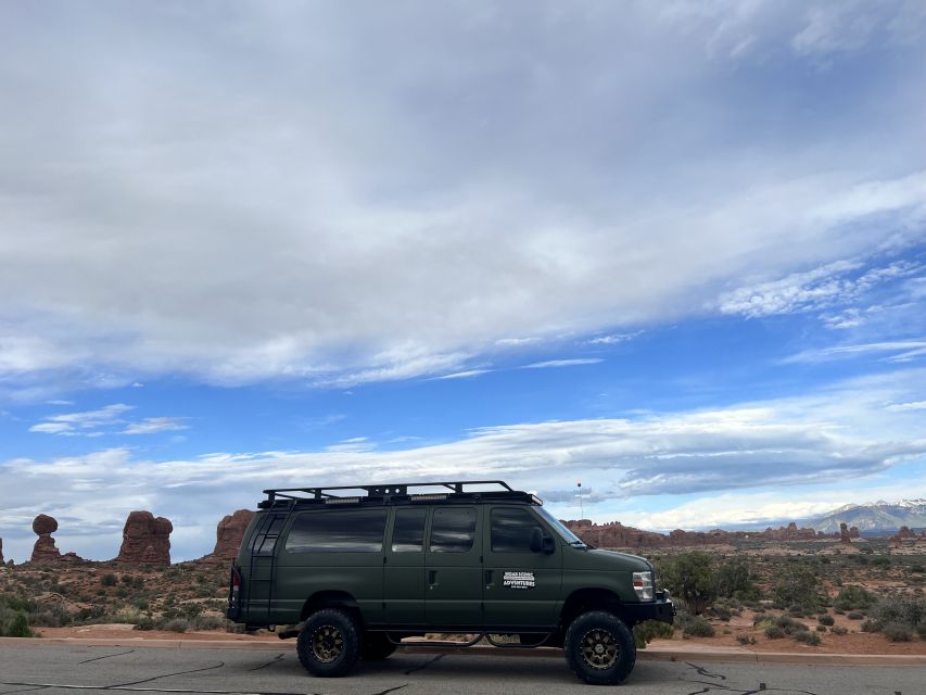 Arches National Park: Sunset Pavement Van Tour - Quick hits: what you’ll actually care about