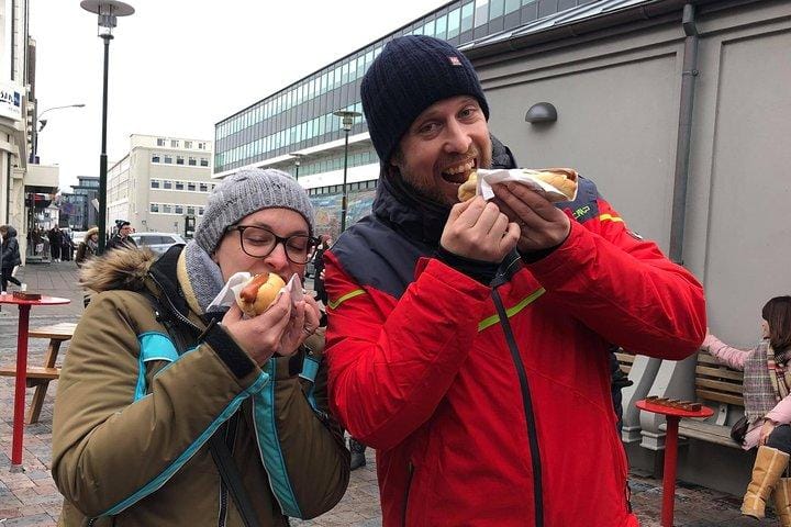 Authentic Reykjavik Food Tour with Flea Market Delights - Where the Tour Starts: Finding Hlöllabátar and Ingólfstorg Square