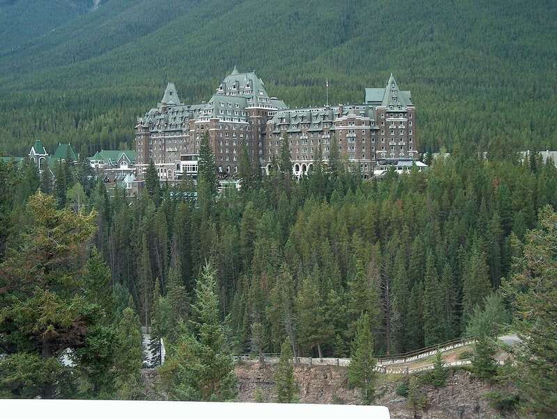 Banff: Castle Food Experience at Banff Springs Hotel - Meeting in the Main Lobby: The Start Is All About Getting Comfortable