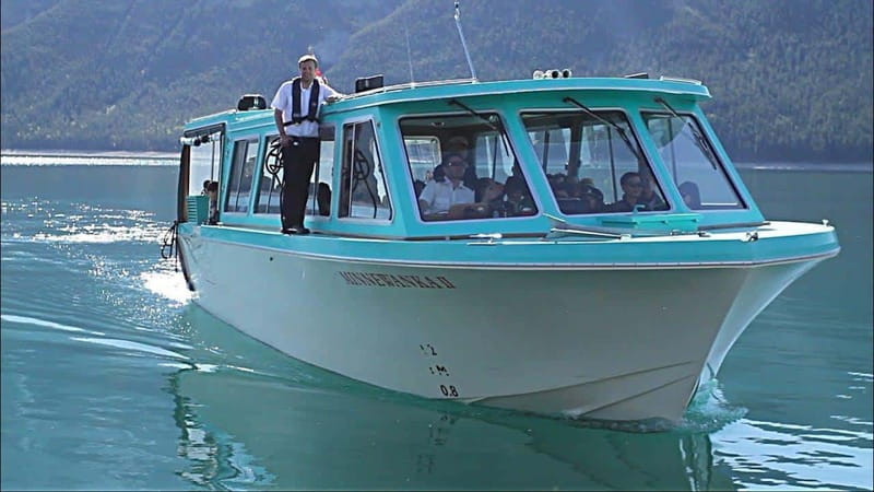 Banff: Gondola, Hot Spring and Three Lakes Tour - Riding the Banff Gondola to Sulphur Mountain: the wow factor