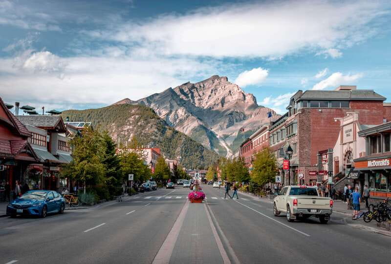 Banff: In-Depth Banff Area & Canyon Day Tour - Key Points to Know Before You Go