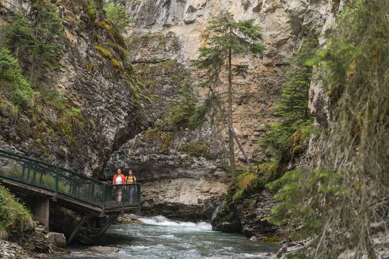 Banff: In-Depth Banff Area & Canyon Day Tour - Hoodoos Trail: The Short Stop With Big Geology Payoff
