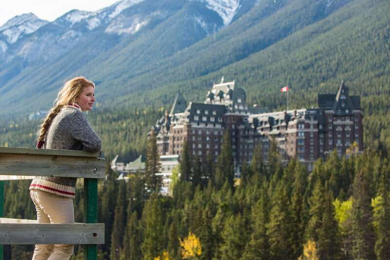 Banff: In-Depth Banff Area & Canyon Day Tour - Sulphur Mountain Gondola: The Best 360° Warm-Up