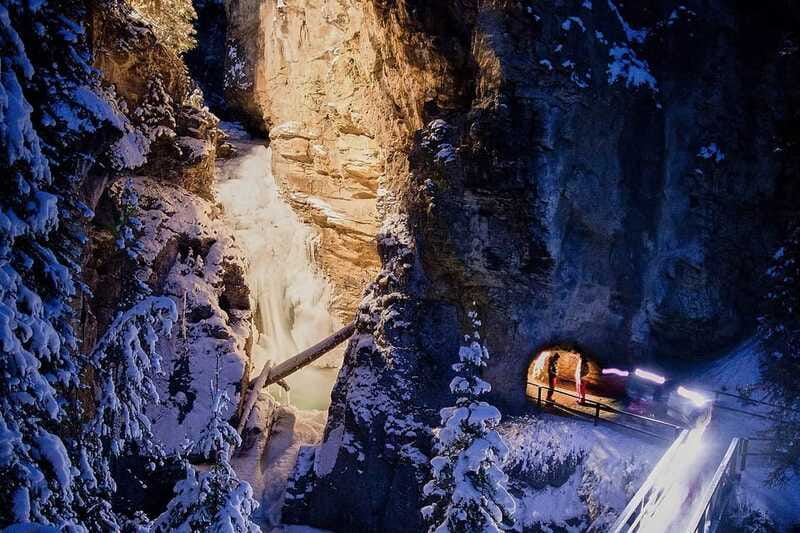Banff: Johnston Canyon Evening Icewalk - Your Guide’s Ice and Geology Lessons (Why It Feels More Meaningful)