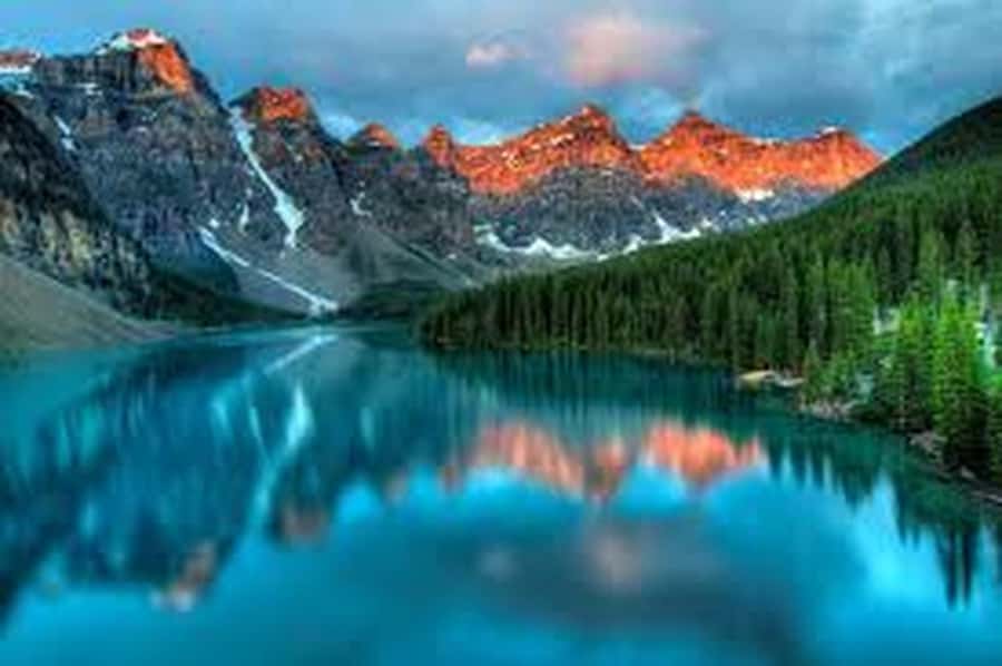 Banff, Lake Louise, Moraine ,Emerald & Johnston Canyon tour - Vermilion Lakes and extra photo stops: where the day gives you breathing room