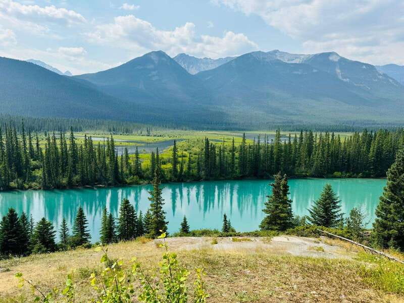 Banff: Lake Louise, Moraine, Emerald Lake & Johnston Canyon - Pickup Options and the Pace on the Road