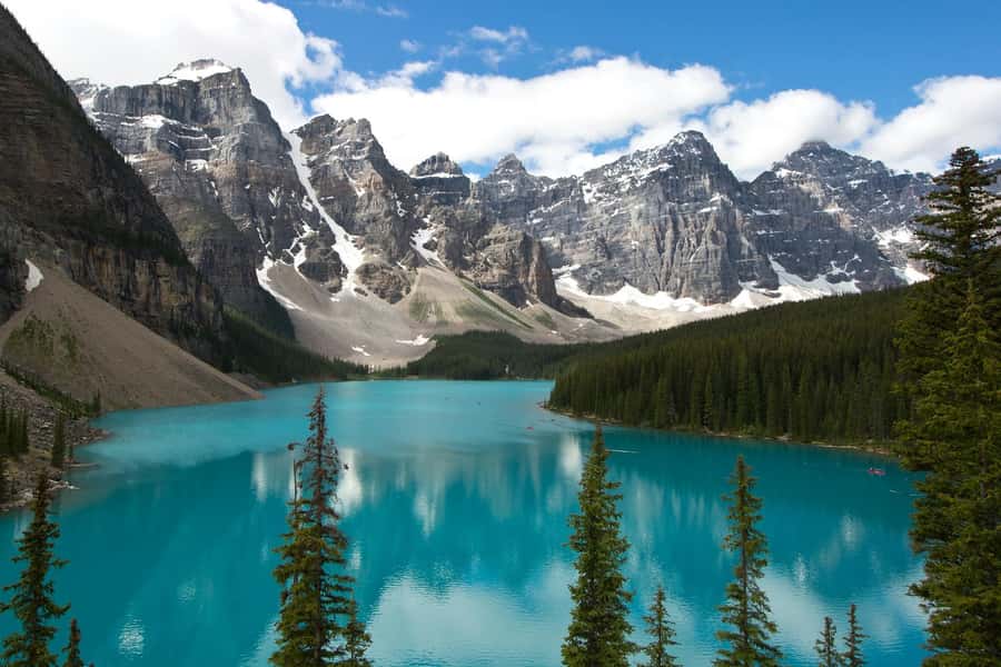Banff: Moraine Lake, Lake Louise, Emerald Lake and Yoho Trip - Moraine Lake (Summer) or Marble Canyon (Winter): The Seasonal Reality
