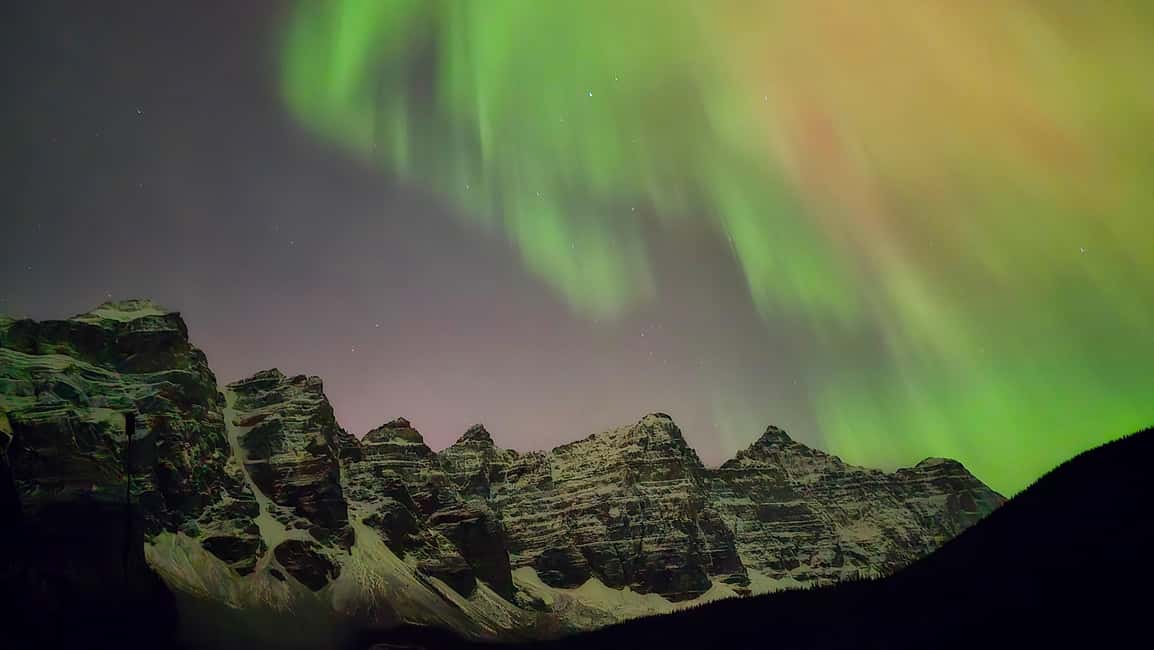 Banff OR Moraine Lake: Night Tour with possible Stargazing - The Cozy Setup: Loungers, Blankets, Headlamps, and Hot Drinks