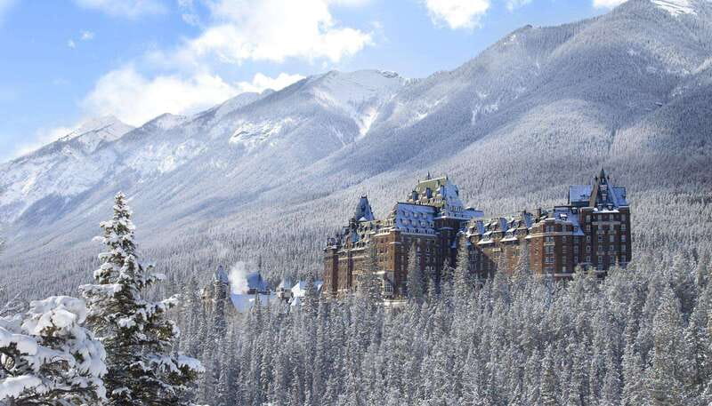 Banff Private Full-Day Tour Lake Louise, Gondola & more - Private Banff done right: a route that actually makes sense