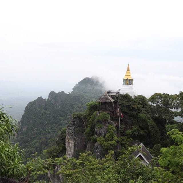 Chang Mai: Unseen in Thailand Wat Chaloemprakiat Lampang - Wat Phra That Doi Phra Chan: hilltop calm and a giant Buddha