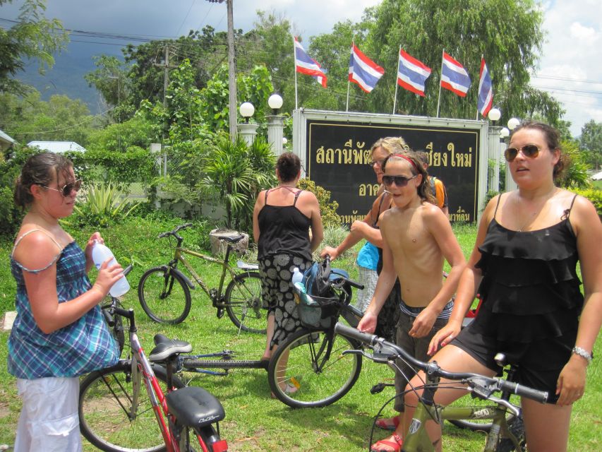 Chiang Mai: 24 km Leisure Cycling & swim Lake Huay Tueng Tao - Getting Oriented: Pickup, the Jeep Transfer, and a Safety Brief That Actually Helps