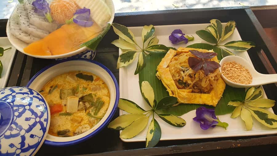 Chiang Mai: 3 Day Meditation, Yoga & Cultural Retreat - The food: vegetarian Thai dishes that support your practice