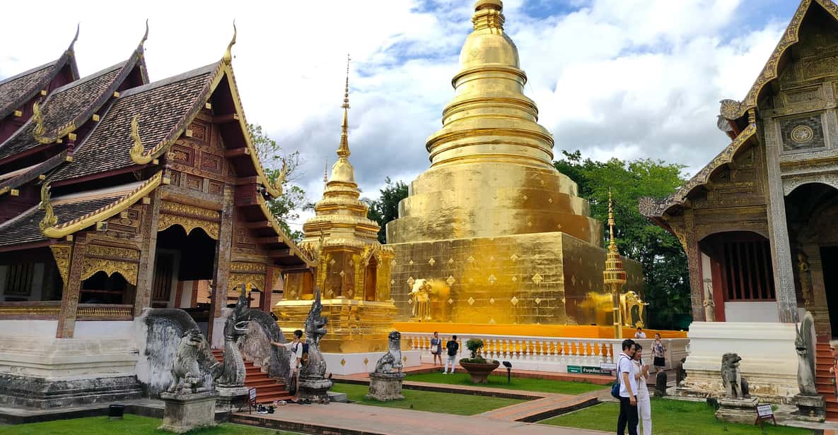 Chiang Mai: Chiang Mai Old City Twilight Walking Tour - Starting at Wat Phra Singh: The Meeting Point That Sets the Tone