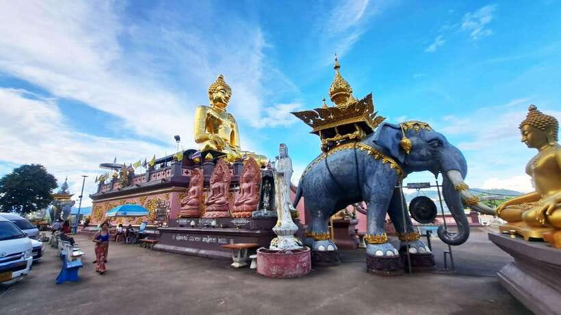 Chiang Mai: Chiang Rai Temples Day Trip with Lalita Cafe - Key Things You’ll Notice on This Chiang Rai Day Trip