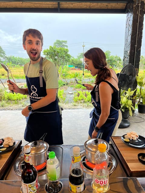 Chiang Mai Cooking Class - From Chiang Mai Old Town pickup to the market visit