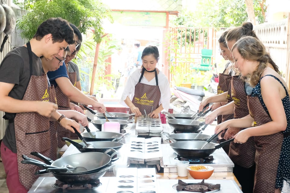 Chiang Mai: Cooking Class, Market and Thai Herbs Garden Tour - Picking your dishes: starters, mains, and building the flavor ladder