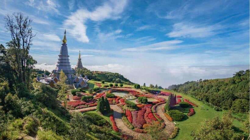 Chiang Mai: Doi Inthanon National Park and Pha Dok Siew Trek - Pickup, breaks, and the rhythm of a packed full day