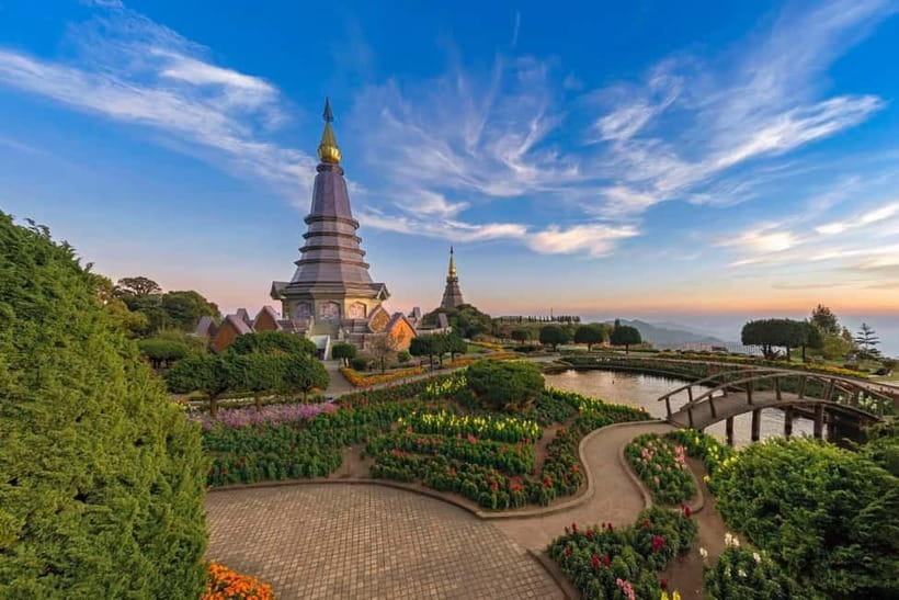 Chiang Mai: Doi Inthanon National Park Sightseeing Tour - Ang Ka Luang Nature Trail: mossy forest that feels peaceful