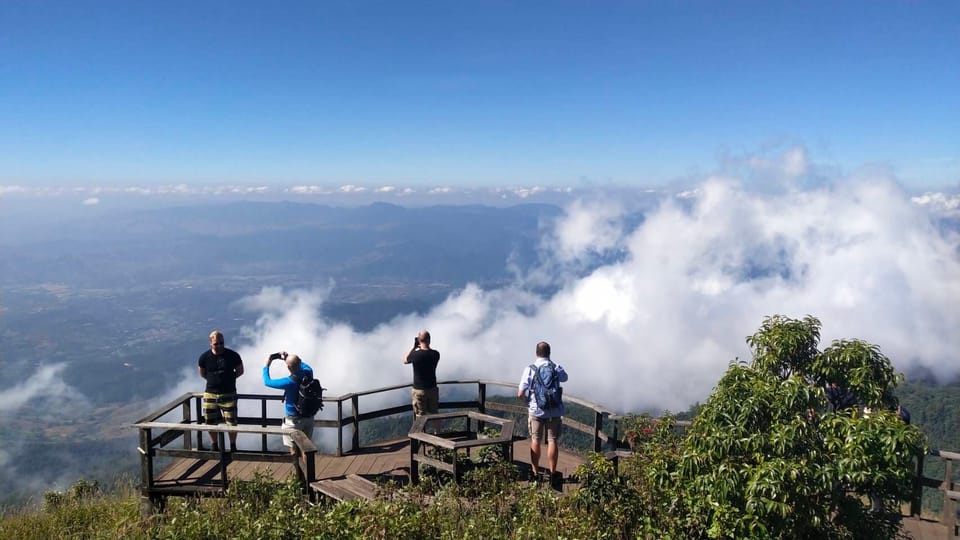 Chiang Mai: Doi Inthanon Park with Kew Mae Pan Hike Day Trip - Entering Thailand’s “cooler world” on the Doi Inthanon drive