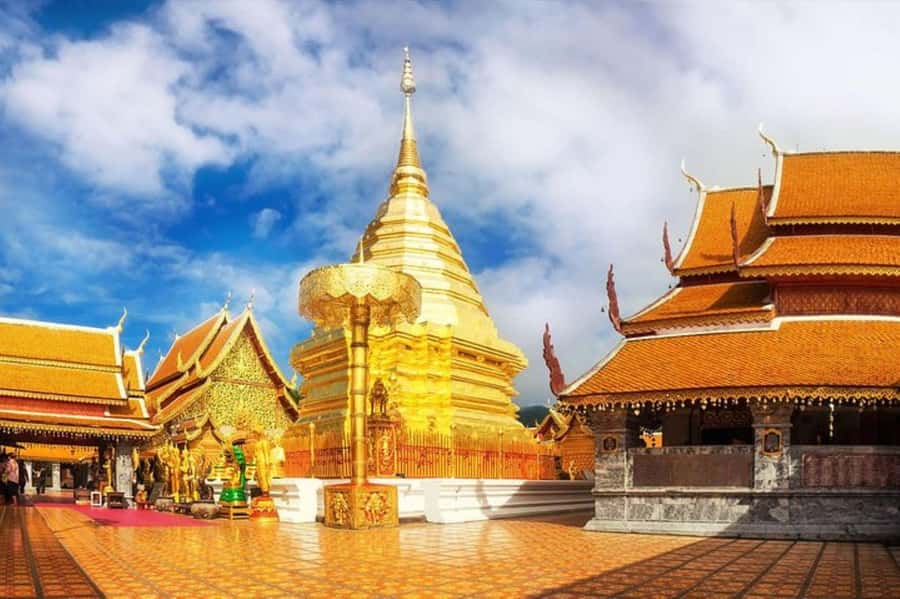 Chiang Mai: Doi Suthep, Orchid Farm and Waterfall with Lunch - Bua Thong Sticky Waterfalls: splash time with smart preparation