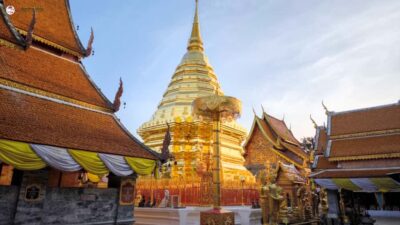 Chiang Mai: Elephant Sanctuary & Suthep Temple Sunrise View - Breakfast and temple walk: where the time actually goes