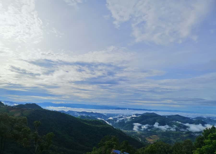 Chiang Mai: Full-Day Tour of Lahu Village and Waterfall Trek - Trek to the Lahu Village: 2.30–3 Hours Up to Baan Huay Kub Kab