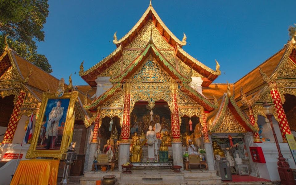 Chiang Mai: Half day Doi Suthep and Meo Village - What to bring (and wear) for temple comfort