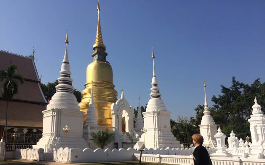 Chiang Mai: Half-Day Private City Tour by Tuk Tuk - Warorot Market (Kad Luang): how to shop without losing time