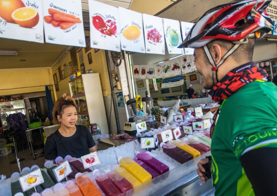 Chiang Mai: Historic Old City Bike Tour - Morning or Night - Key things you’ll notice on this Chiang Mai bike tour