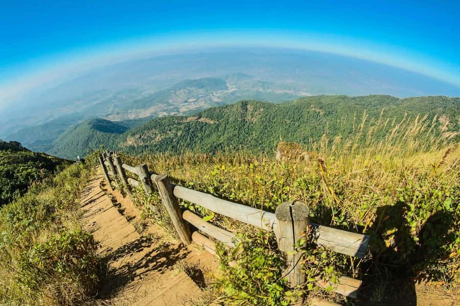 Chiang Mai: Kew Mae Pan Nature Trail & Doi Inthanon Day Trip - Included Comforts: Lunch, Water, and a Guide Who Keeps the Day Coherent