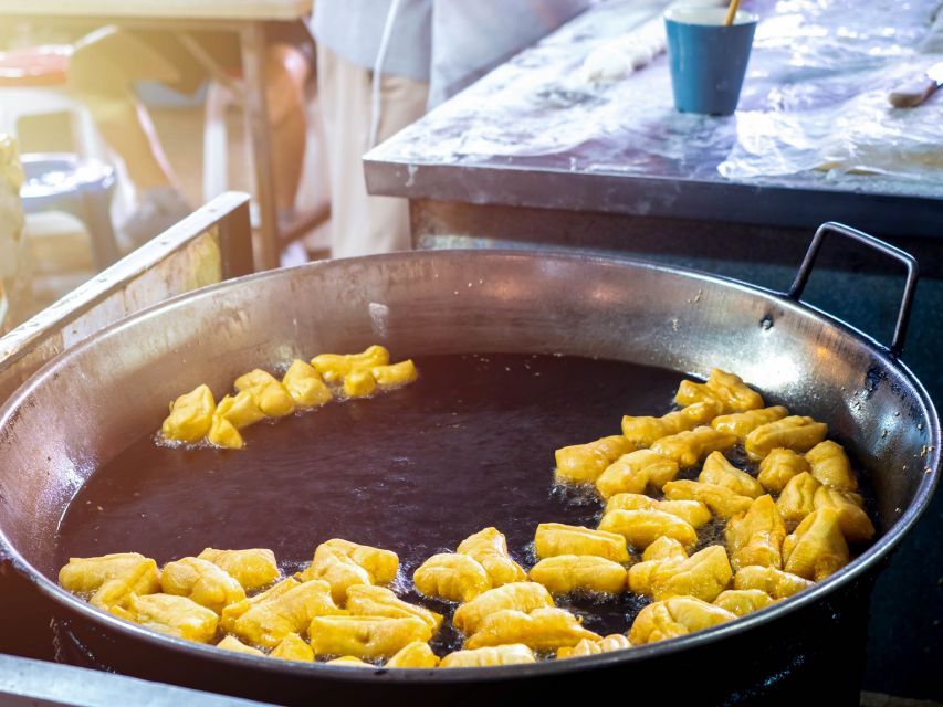 Chiang Mai: Local Food and Markets Guided Walking Tour - Sustainability in plain language: carbon-offset credits are included