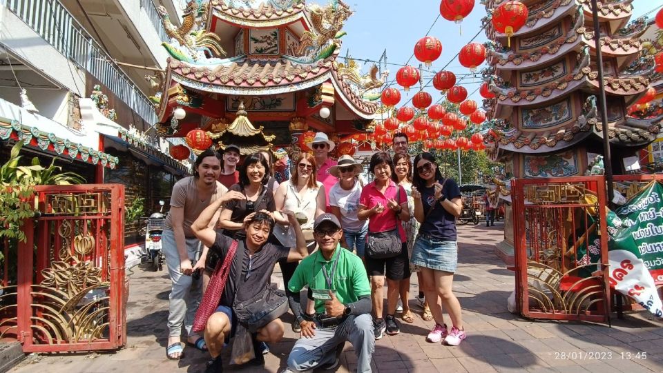 Chiang Mai: Local Food and Markets Guided Walking Tour - Ton Lamyai Flower Market: a break from snacks that still fits the theme