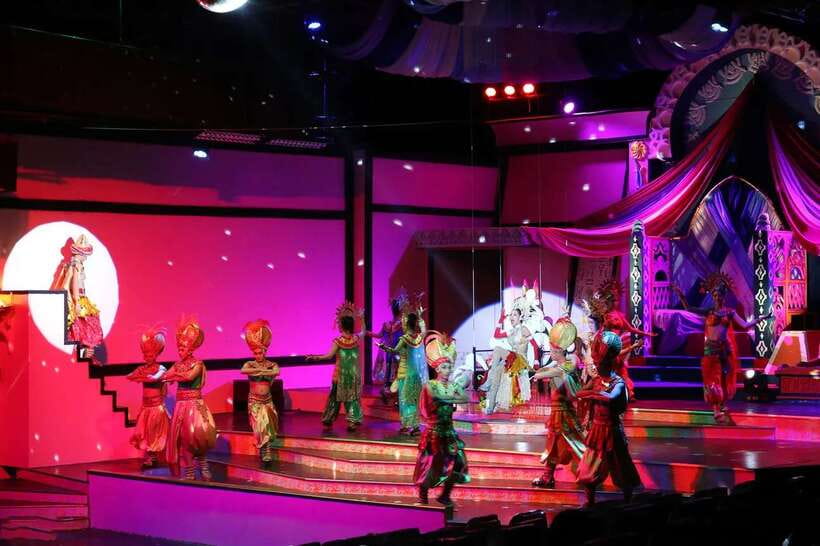 Chiang Mai: Miracle Cabaret Show - Miracle Cabaret in Chiang Mai: What You’re Really Paying For