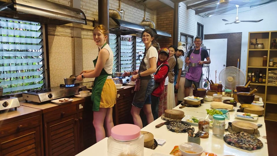 Chiang Mai: Morning Cooking Class with Market Visit - Why a Chiang Mai morning starts with ingredient shopping