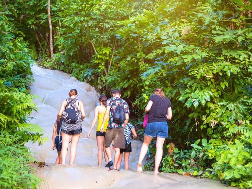 Chiang Mai: Sticky Waterfall by Local Truck with Market Stop - The shared songthaew ride: the Thai countryside starts immediately