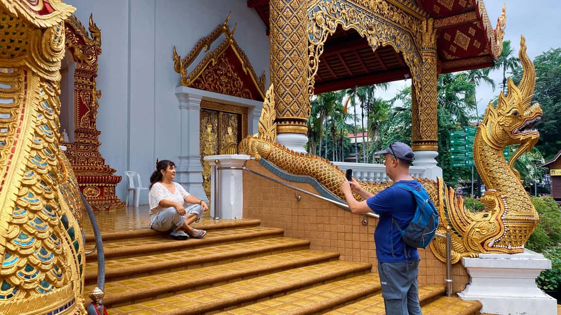 Chiang Mai Twilight Tour: Illuminated Old City Landmarks - Wat Chedi Luang: The City’s Biggest Pagoda Comes Into Focus