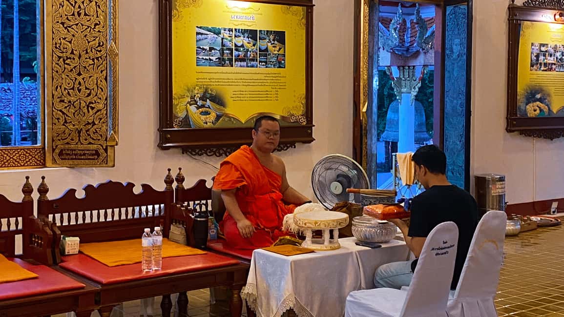 Chiang Mai Twilight Tour: Illuminated Old City Landmarks - Should You Book This Chiang Mai Twilight Tour?