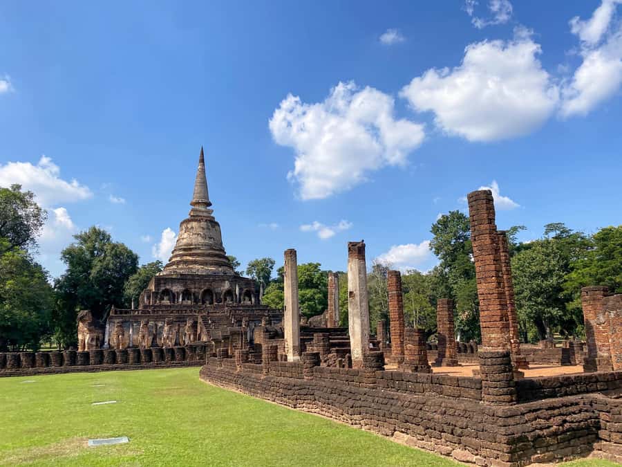 From Chiang Mai: Customize Your Own Sukhothai Heritage Tour - Si Satchanalai Historical Park: 134 monuments for a slower kind of wow