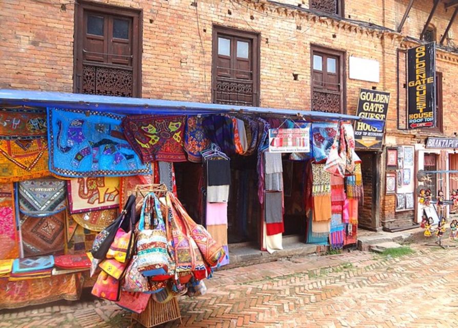 From Kathmandu: Half-Day Guided Tour of Bhaktapur - Shopping stops: when they help, and when they steal your time