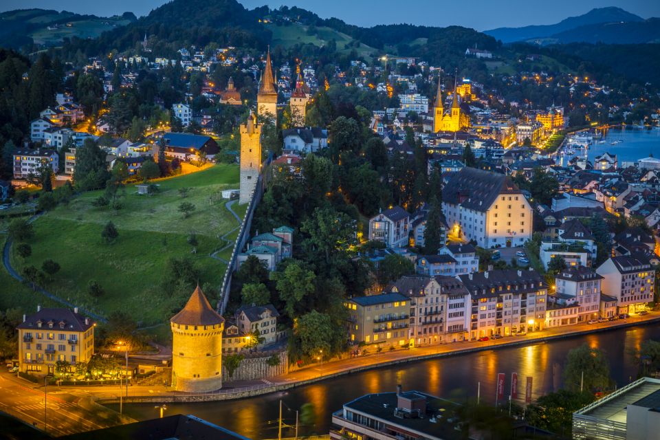 Lucerne: Photography Walking Tour - Spreuer Bridge: practice reflections and storytelling