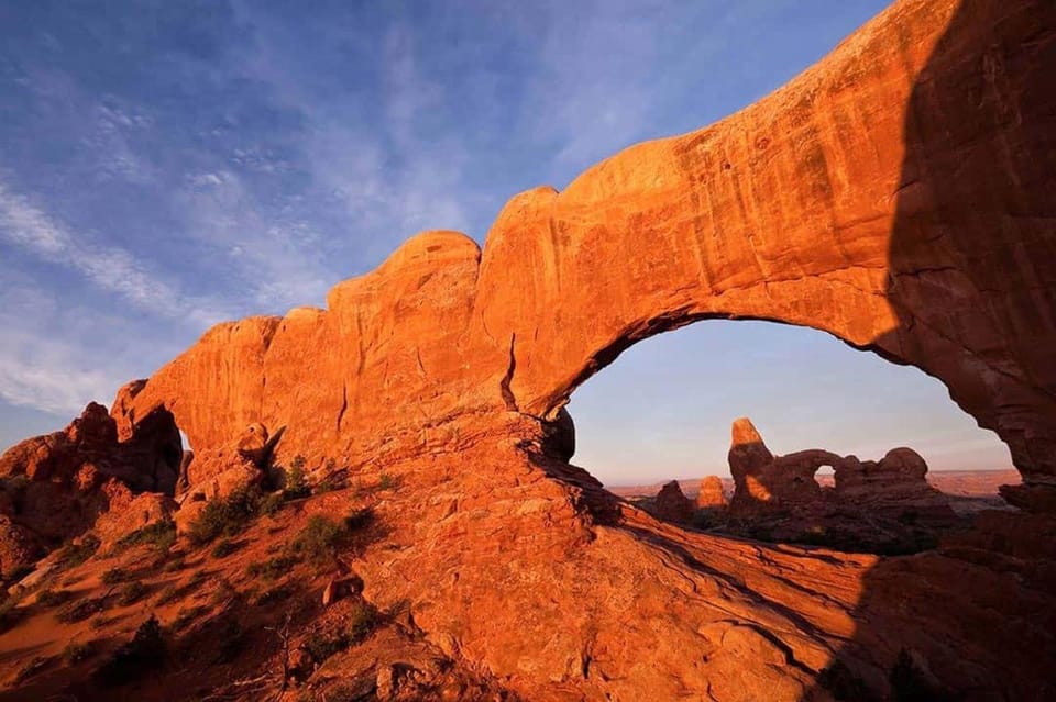 Moab: Arches National Park Morning Adventure Tour - The Guided Stops: Getting Close to Natural Arches Without the Grind