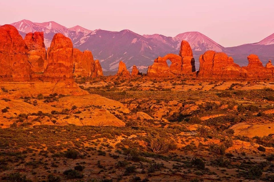 Moab: Arches National Park Morning Adventure Tour - How to Prep for a Desert Morning (So the Hikes Feel Good)