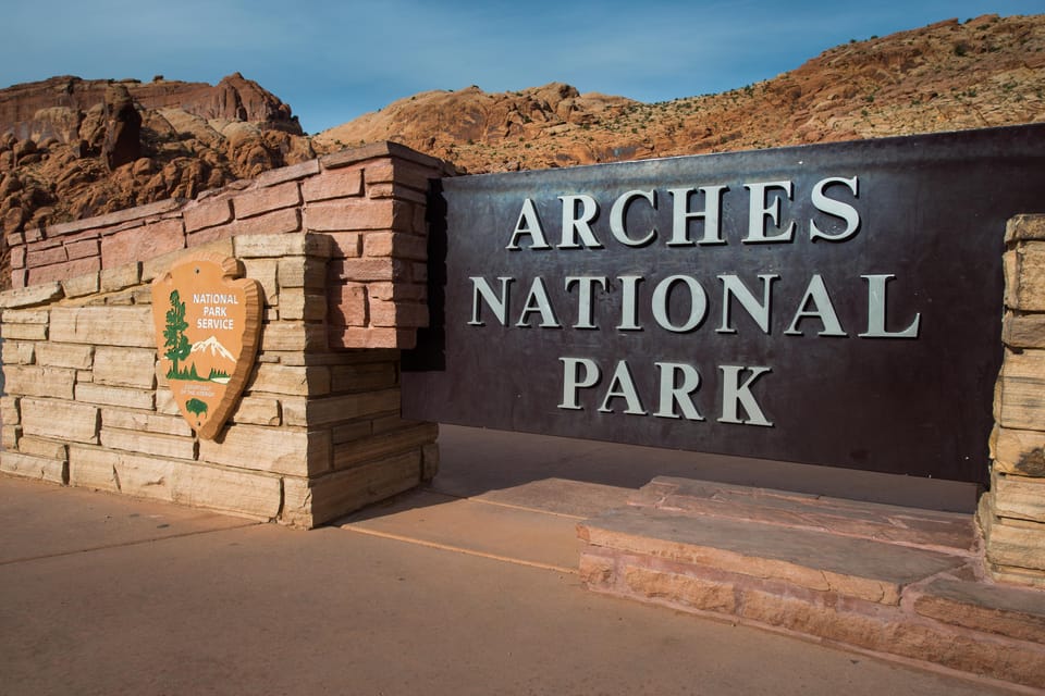 Moab: Arches National Park Sightseeing Tour - Price and value: why $158 can feel fair for first-time Arches visits