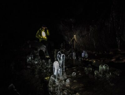Silfra: Leidarendi Lava Caving & Snorkeling Tour with Photos - Silfra snorkeling at Þingvellir: freshwater clarity and suit choices